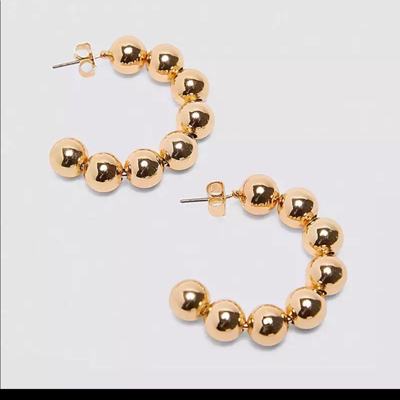 COPY - NWOT EARRINGS - Picture 2 of 3